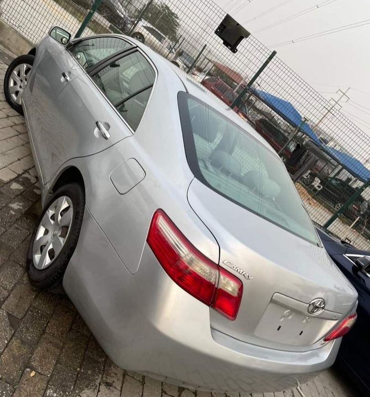 Main image of 2007 Toyota Camry LE